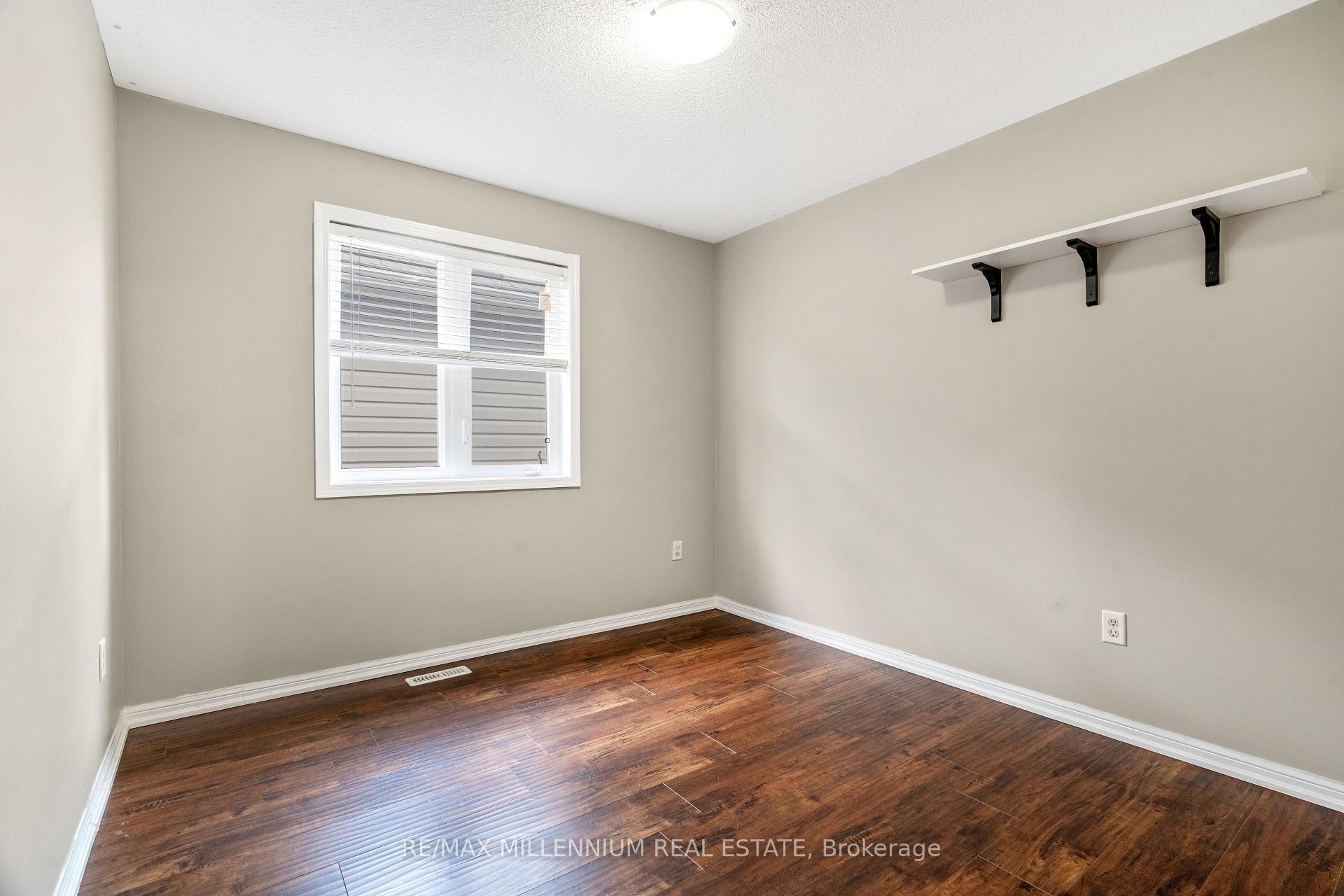 Photo 19 of 676 Snider Terrace, Milton, Coates — HOMEH