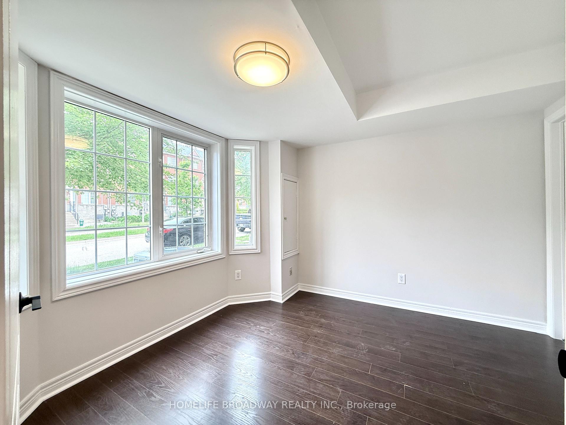 Photo 20 of 31 Park Common Boulevard, Markham, Commerce Valley — HOMEH