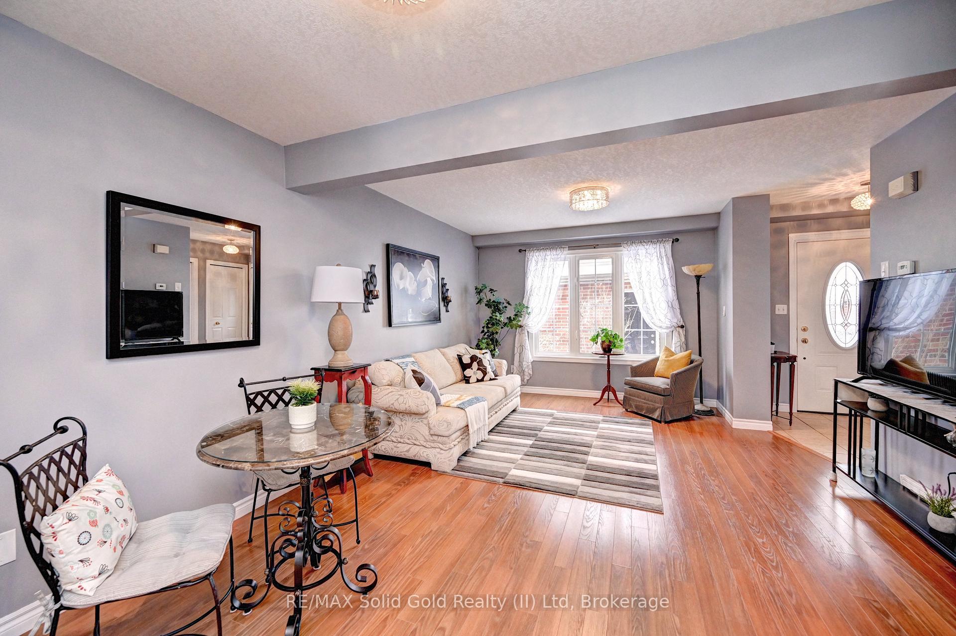 Photo 7 of 85 Ralgreen Crescent, Kitchener — HOMEH