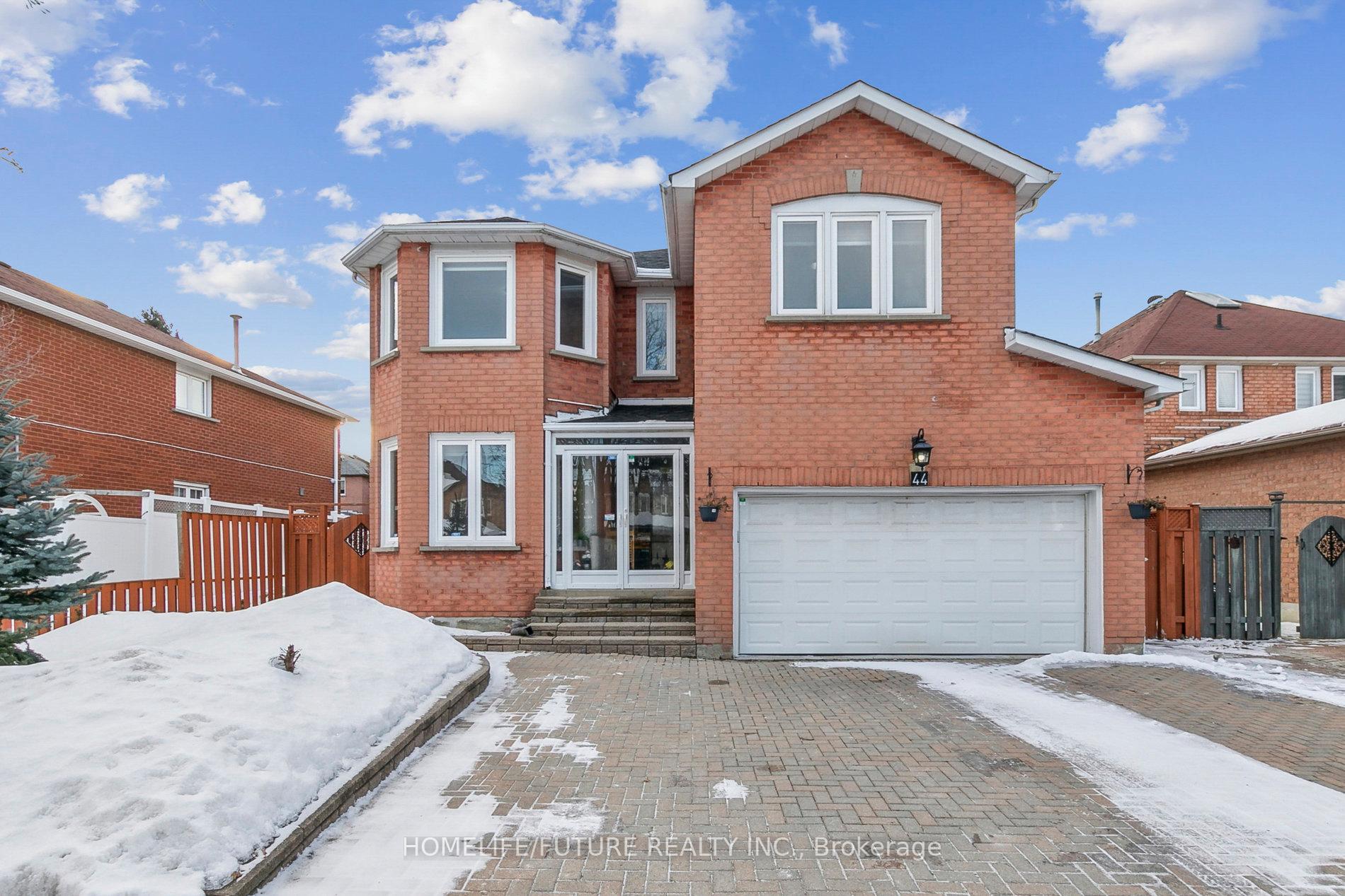 Photo 1 of 44 Norman Ross Drive, Markham, Middlefield — HOMEH