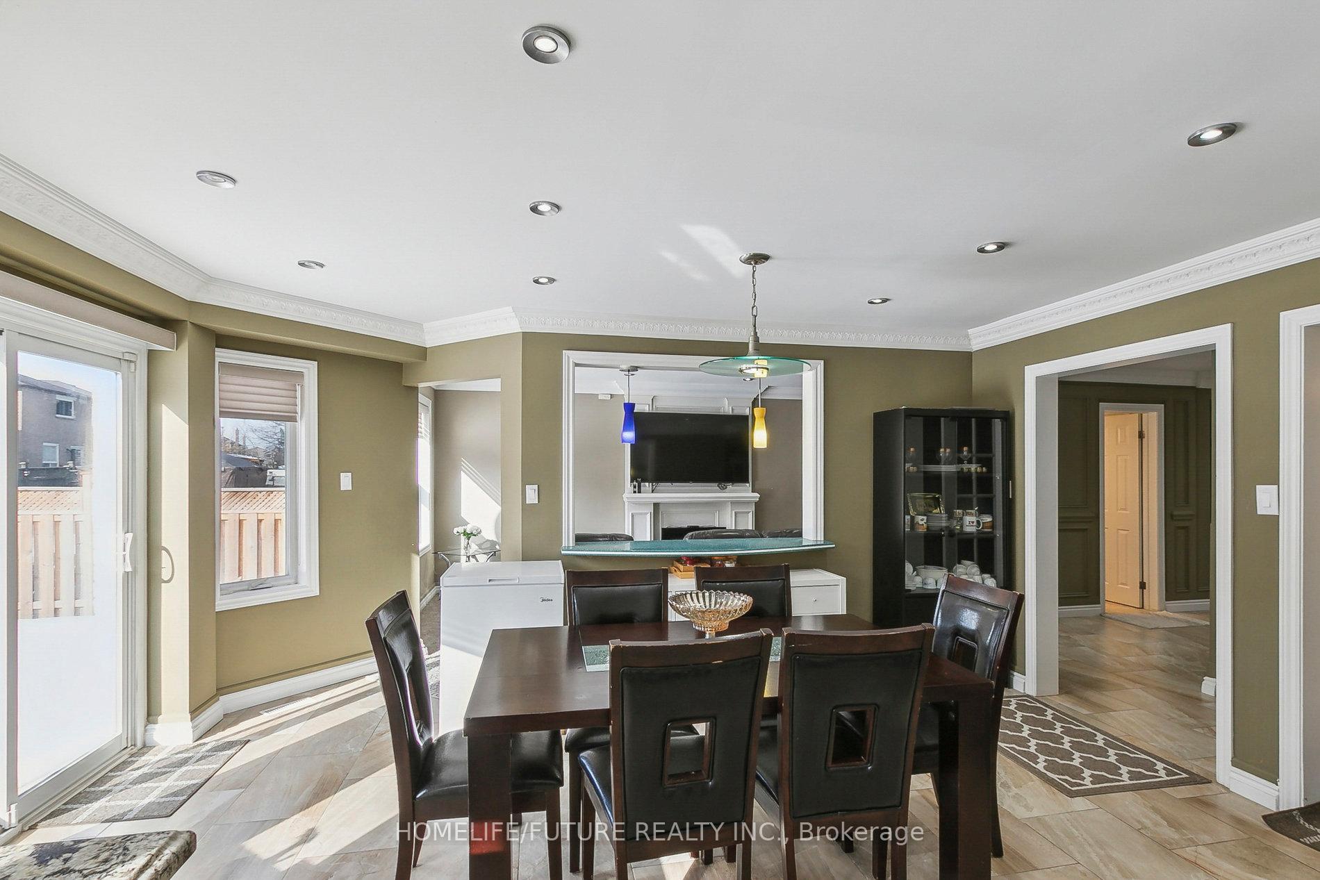 Photo 18 of 44 Norman Ross Drive, Markham, Middlefield — HOMEH