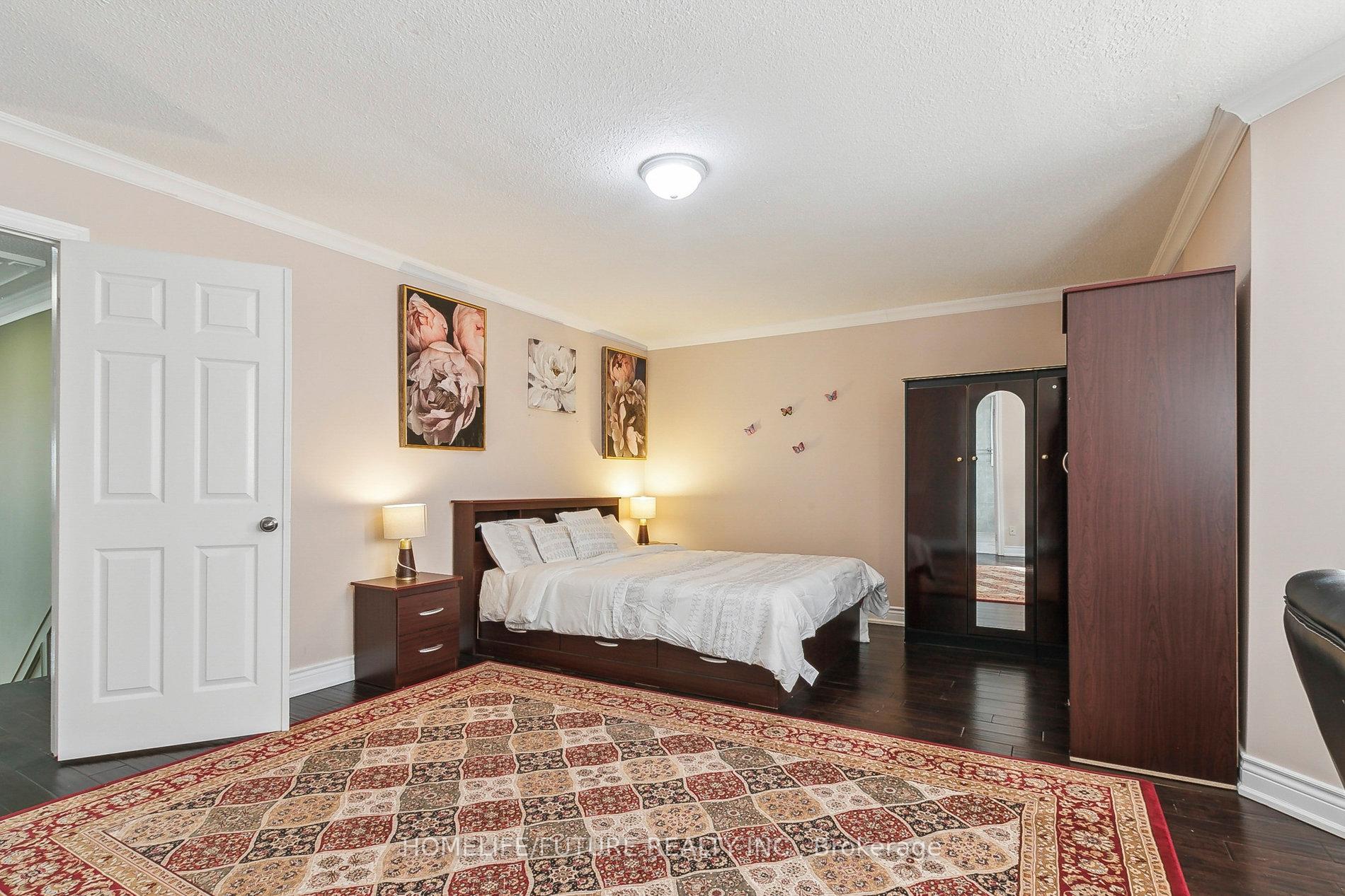 Photo 25 of 44 Norman Ross Drive, Markham, Middlefield — HOMEH