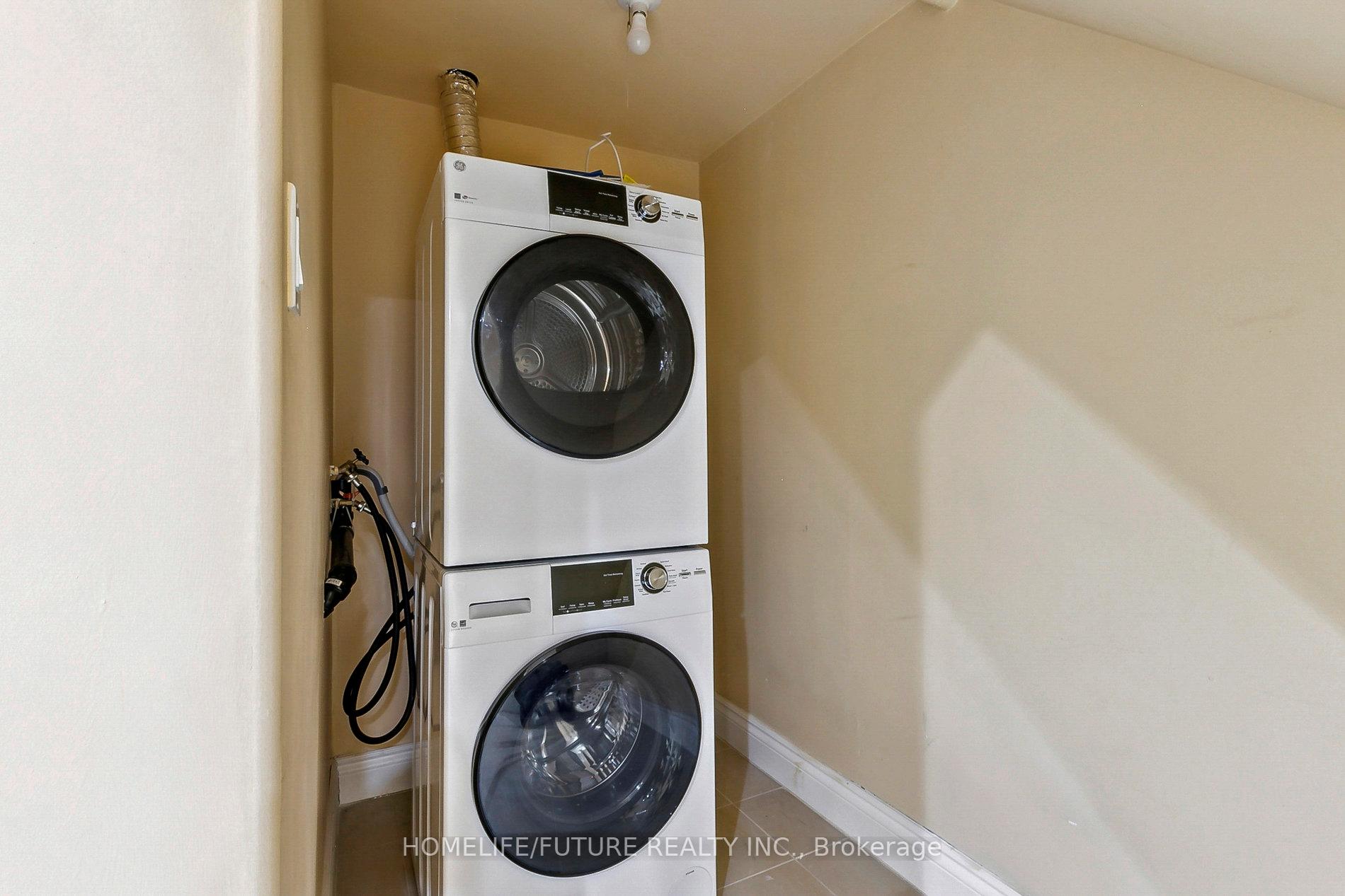 Photo 37 of 44 Norman Ross Drive, Markham, Middlefield — HOMEH