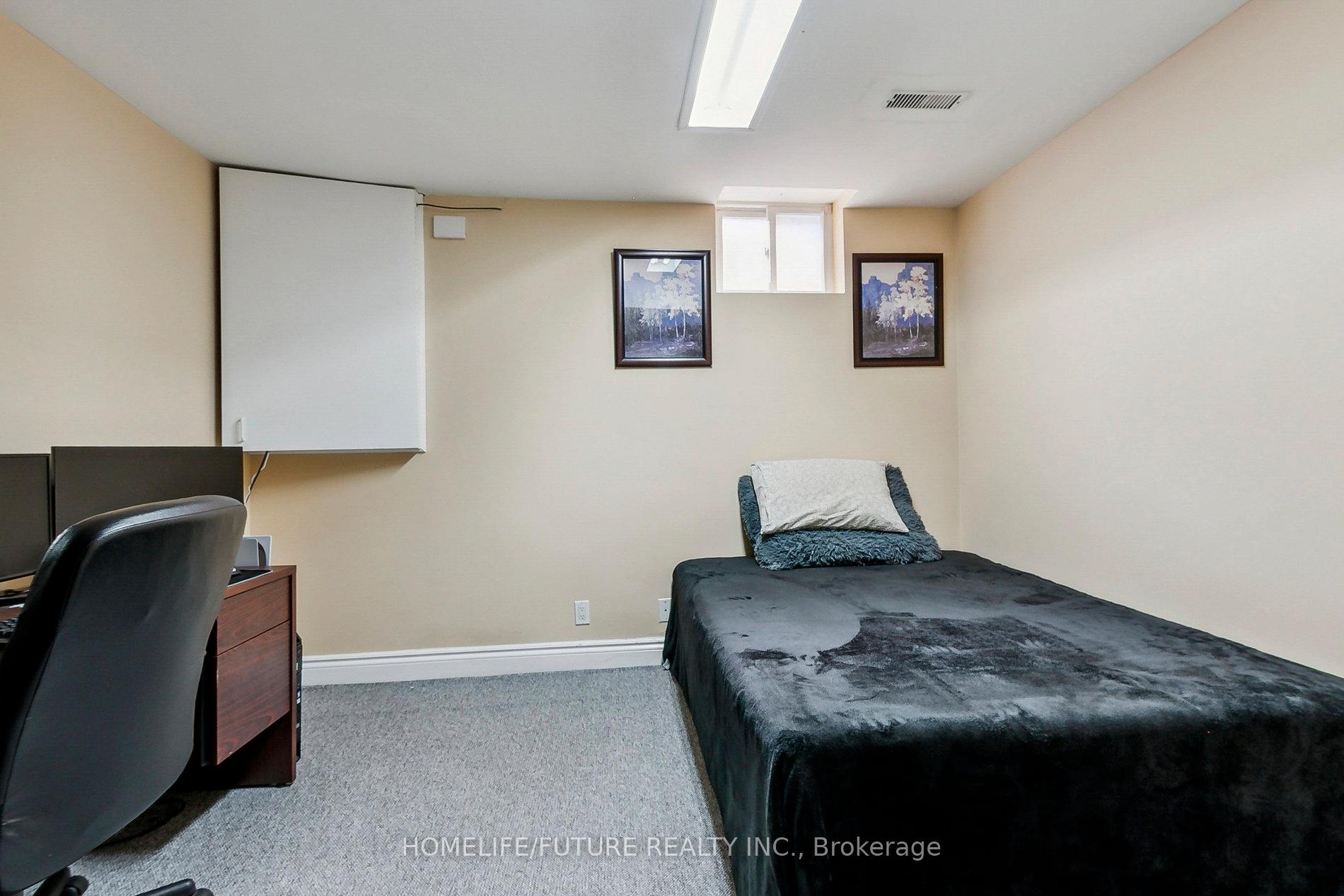 Photo 44 of 44 Norman Ross Drive, Markham, Middlefield — HOMEH