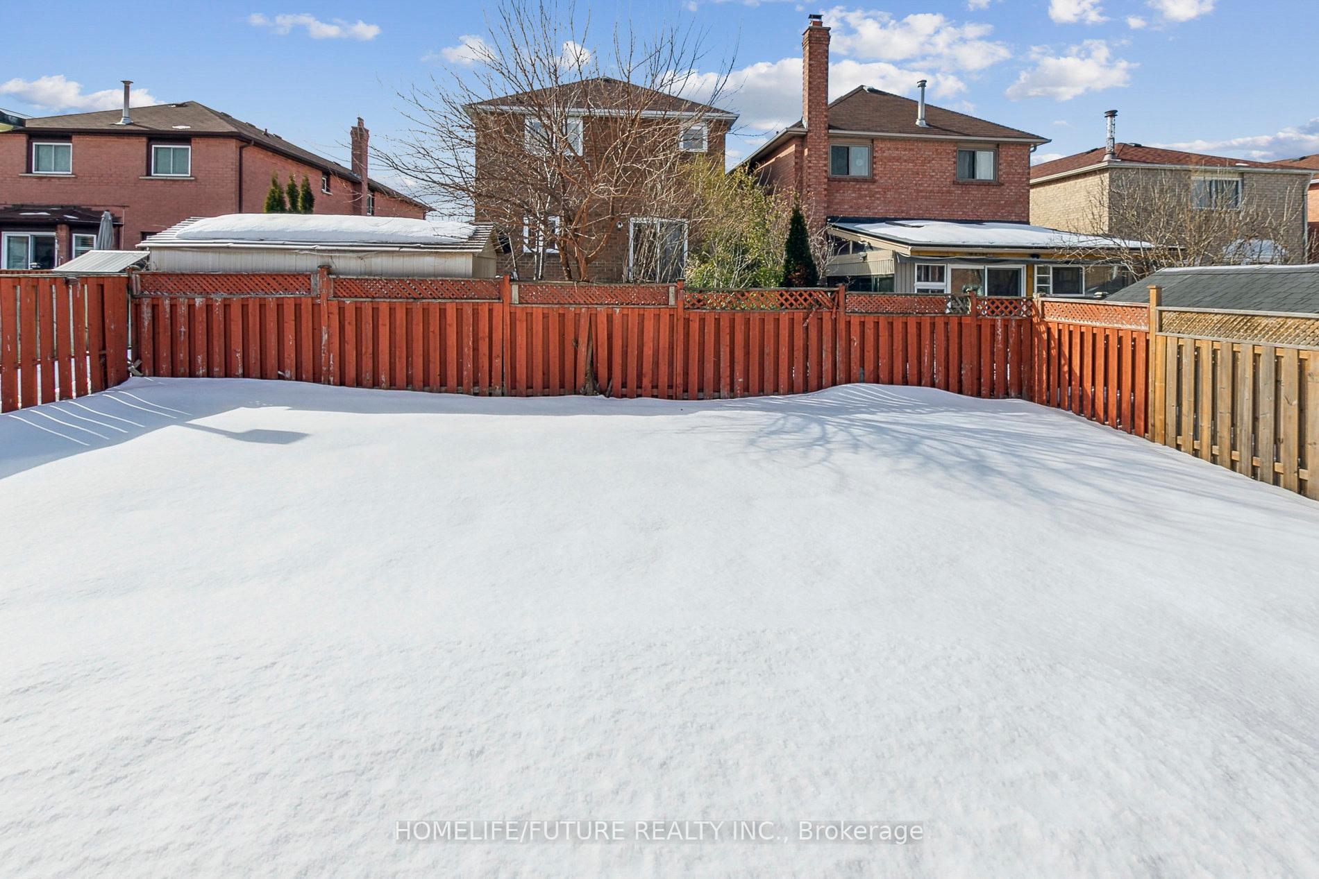 Photo 49 of 44 Norman Ross Drive, Markham, Middlefield — HOMEH