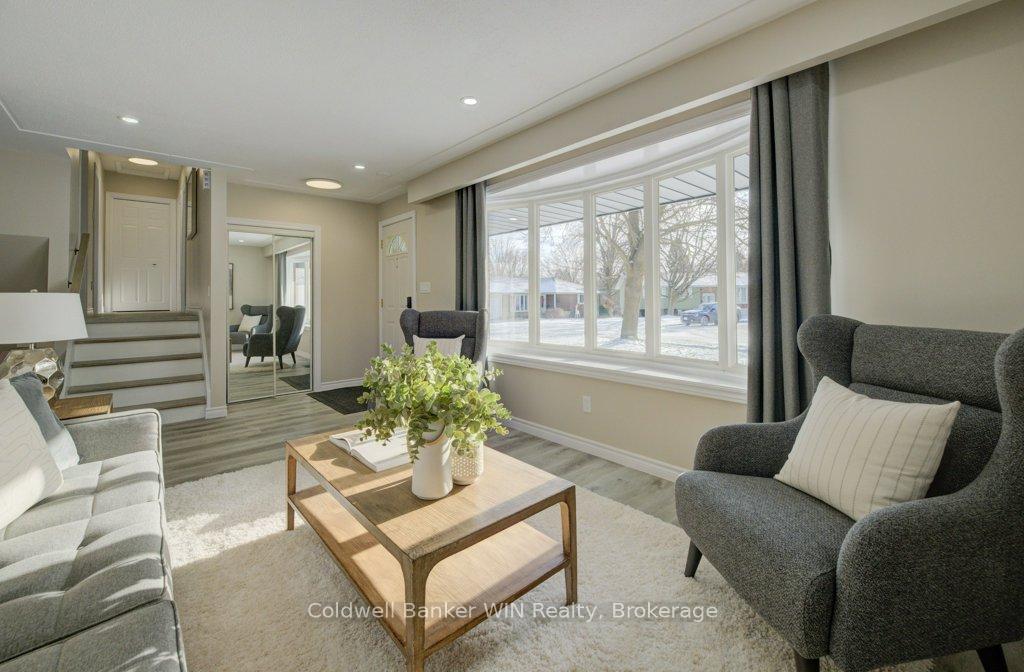 Photo 6 of 60 Gilmour Crescent, Kitchener — HOMEH