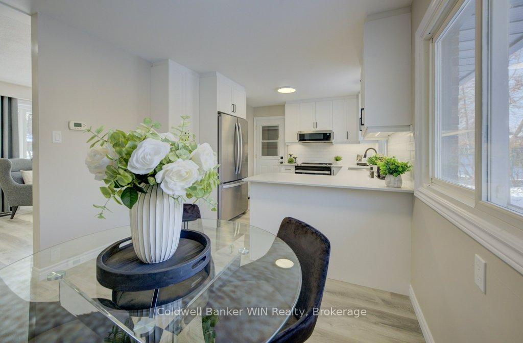 Photo 8 of 60 Gilmour Crescent, Kitchener — HOMEH