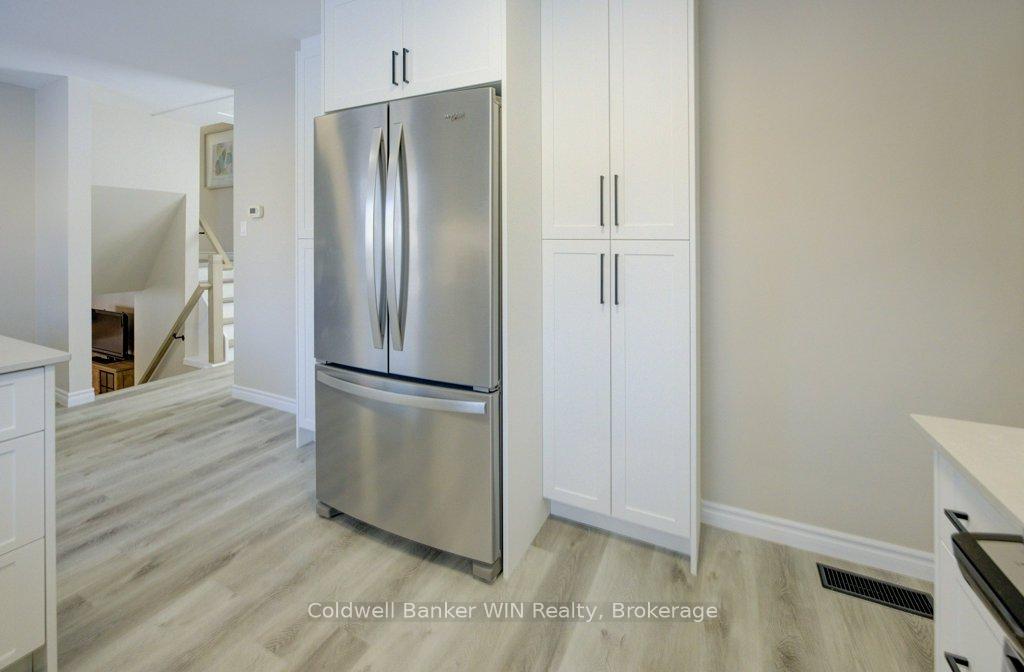 Photo 14 of 60 Gilmour Crescent, Kitchener — HOMEH