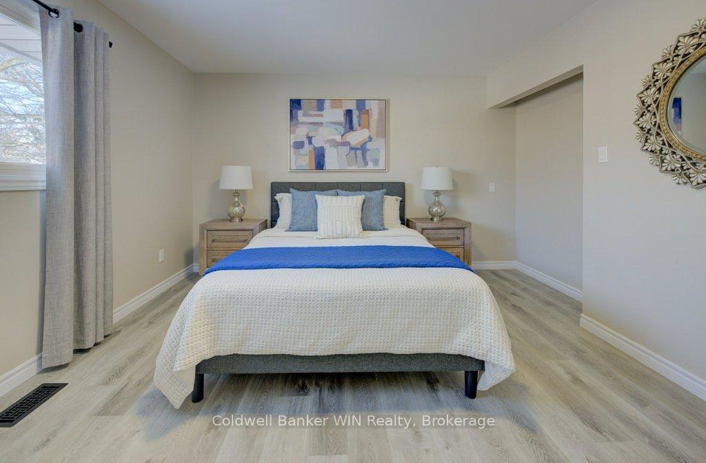Photo 16 of 60 Gilmour Crescent, Kitchener — HOMEH