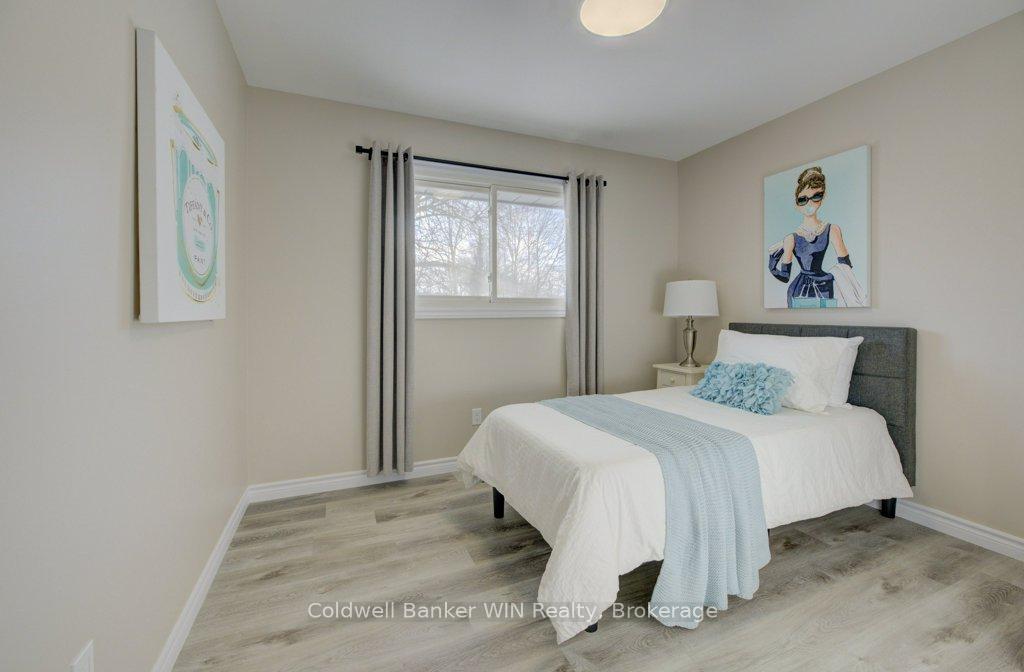 Photo 17 of 60 Gilmour Crescent, Kitchener — HOMEH