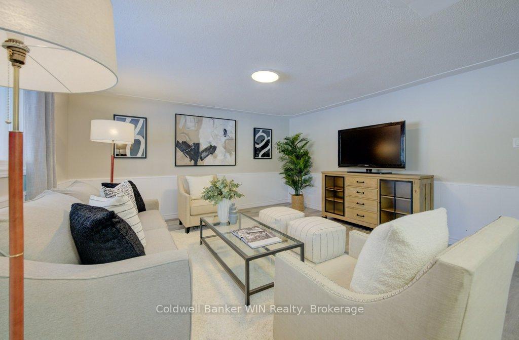 Photo 24 of 60 Gilmour Crescent, Kitchener — HOMEH
