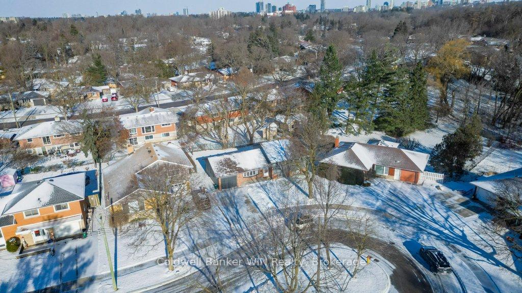 Photo 37 of 60 Gilmour Crescent, Kitchener — HOMEH