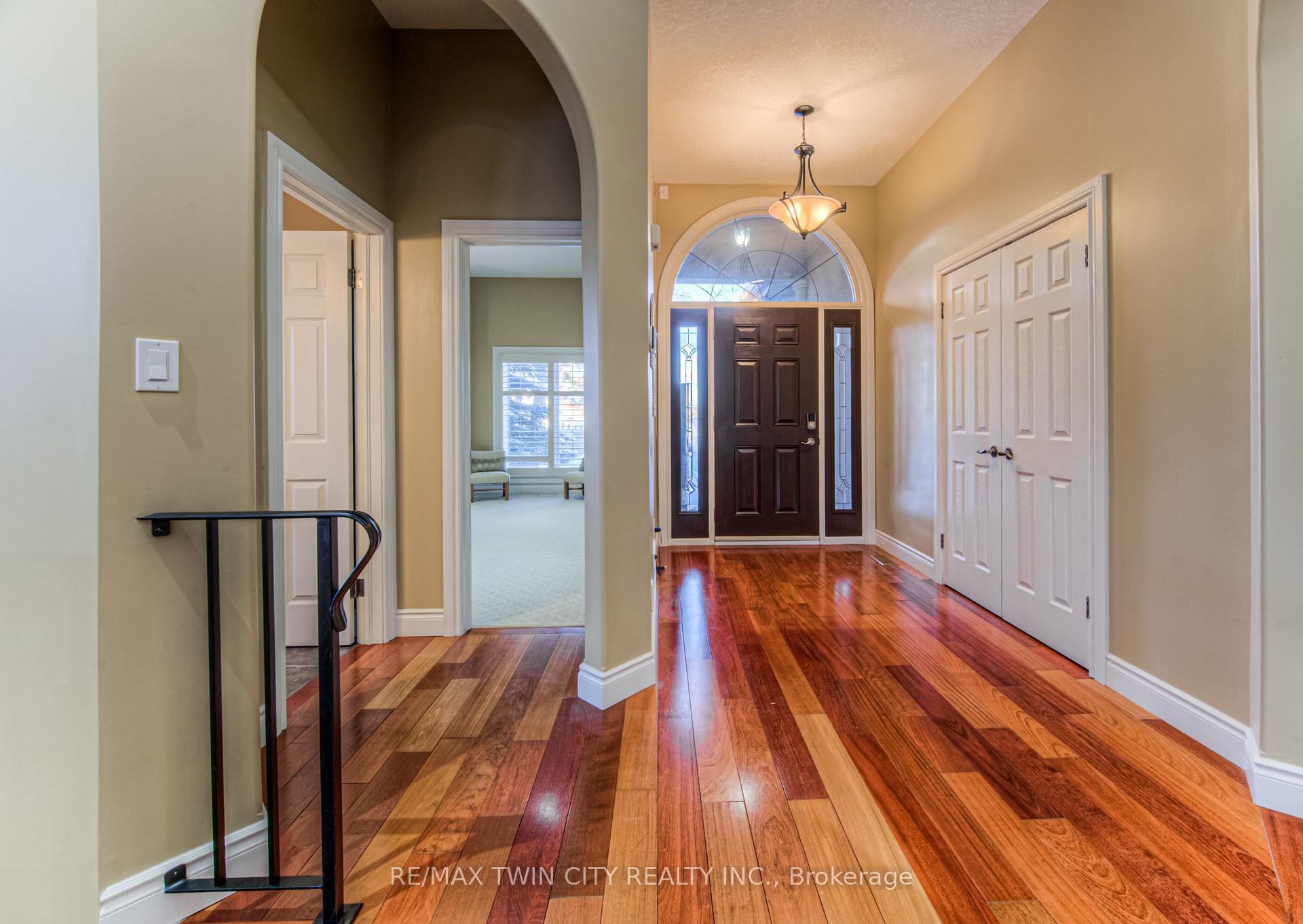 Photo 5 of 154 Forfar Avenue, Kitchener — HOMEH