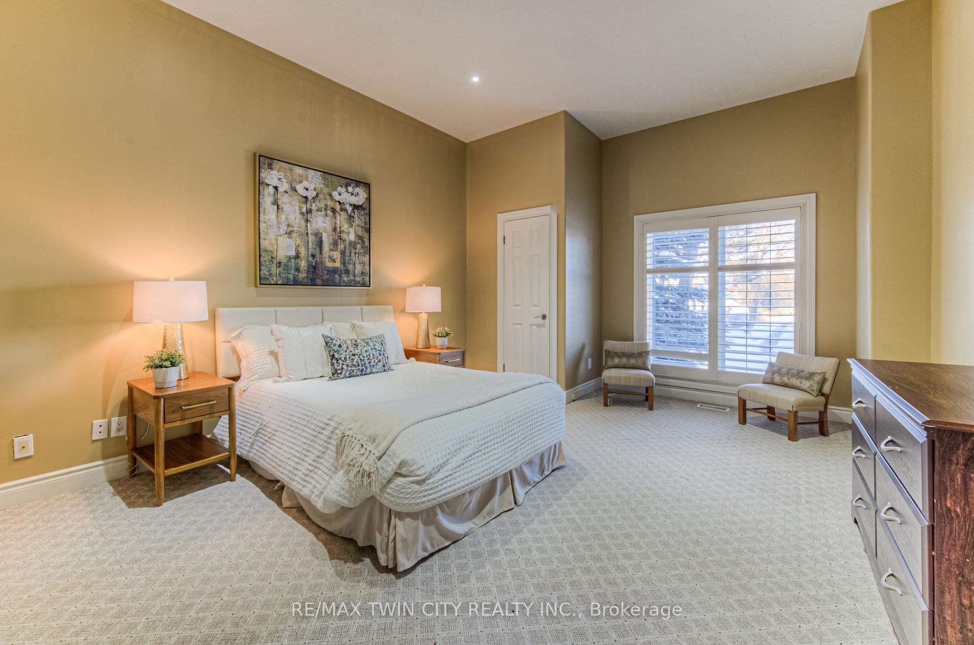 Photo 23 of 154 Forfar Avenue, Kitchener — HOMEH