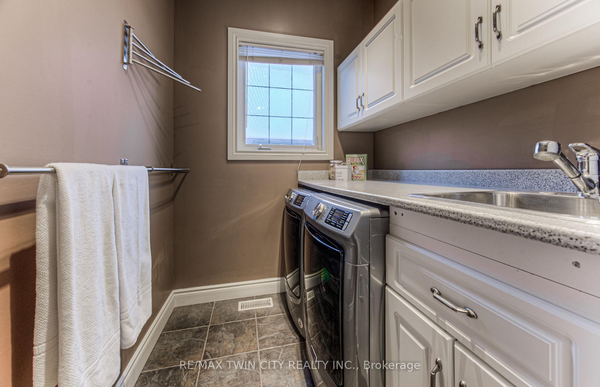 Photo 24 of 154 Forfar Avenue, Kitchener — HOMEH