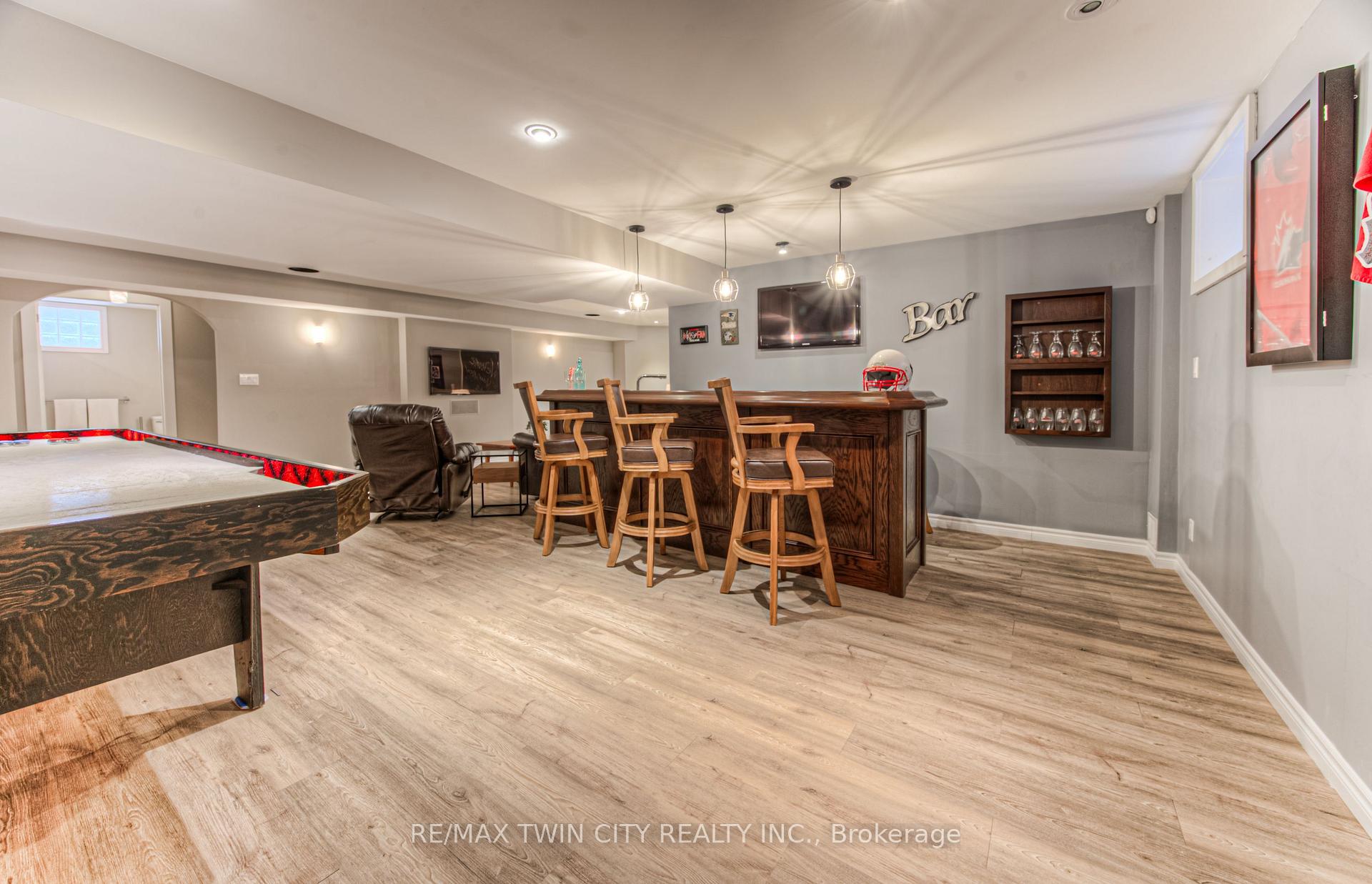 Photo 25 of 154 Forfar Avenue, Kitchener — HOMEH