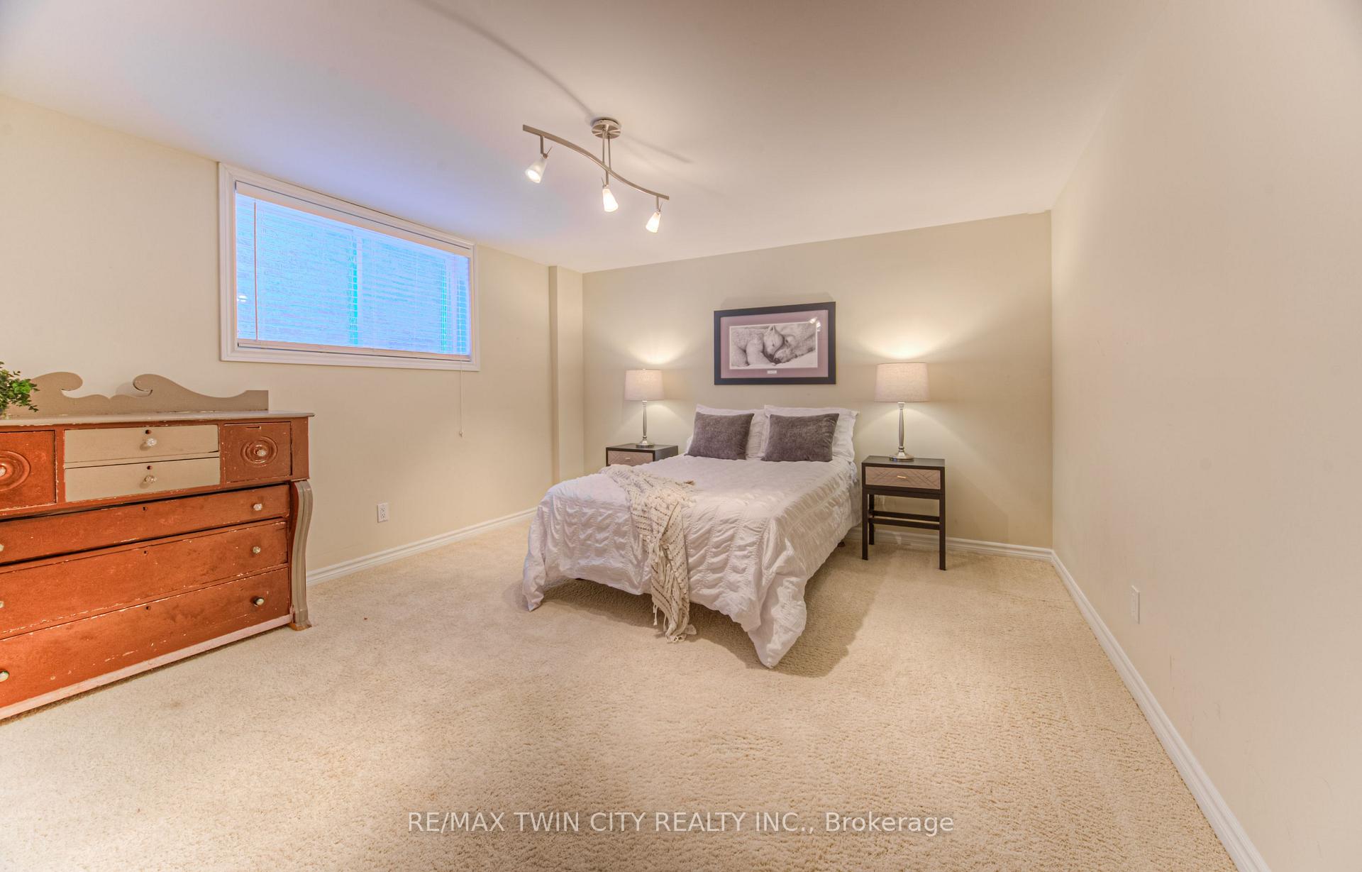 Photo 30 of 154 Forfar Avenue, Kitchener — HOMEH