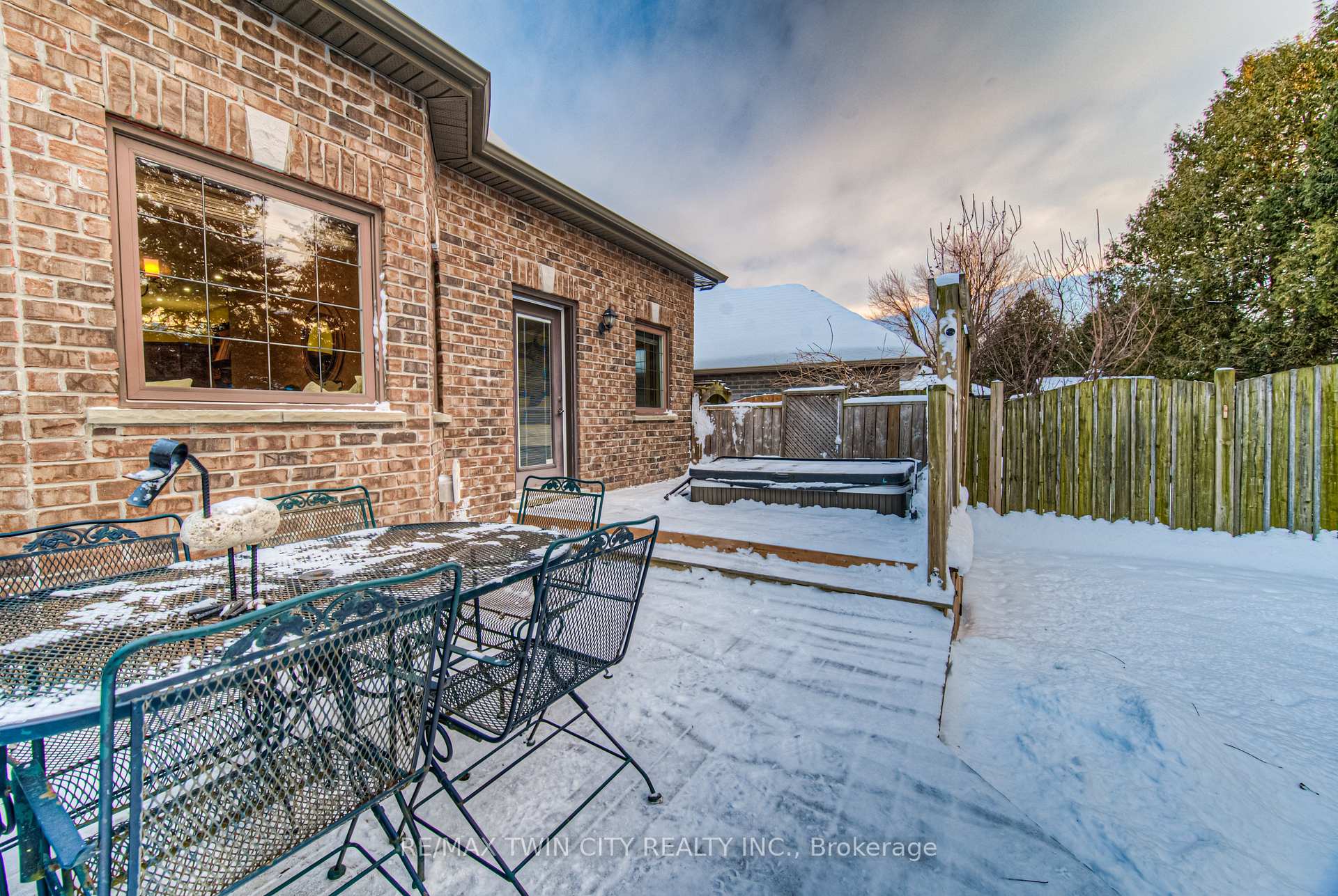 Photo 34 of 154 Forfar Avenue, Kitchener — HOMEH