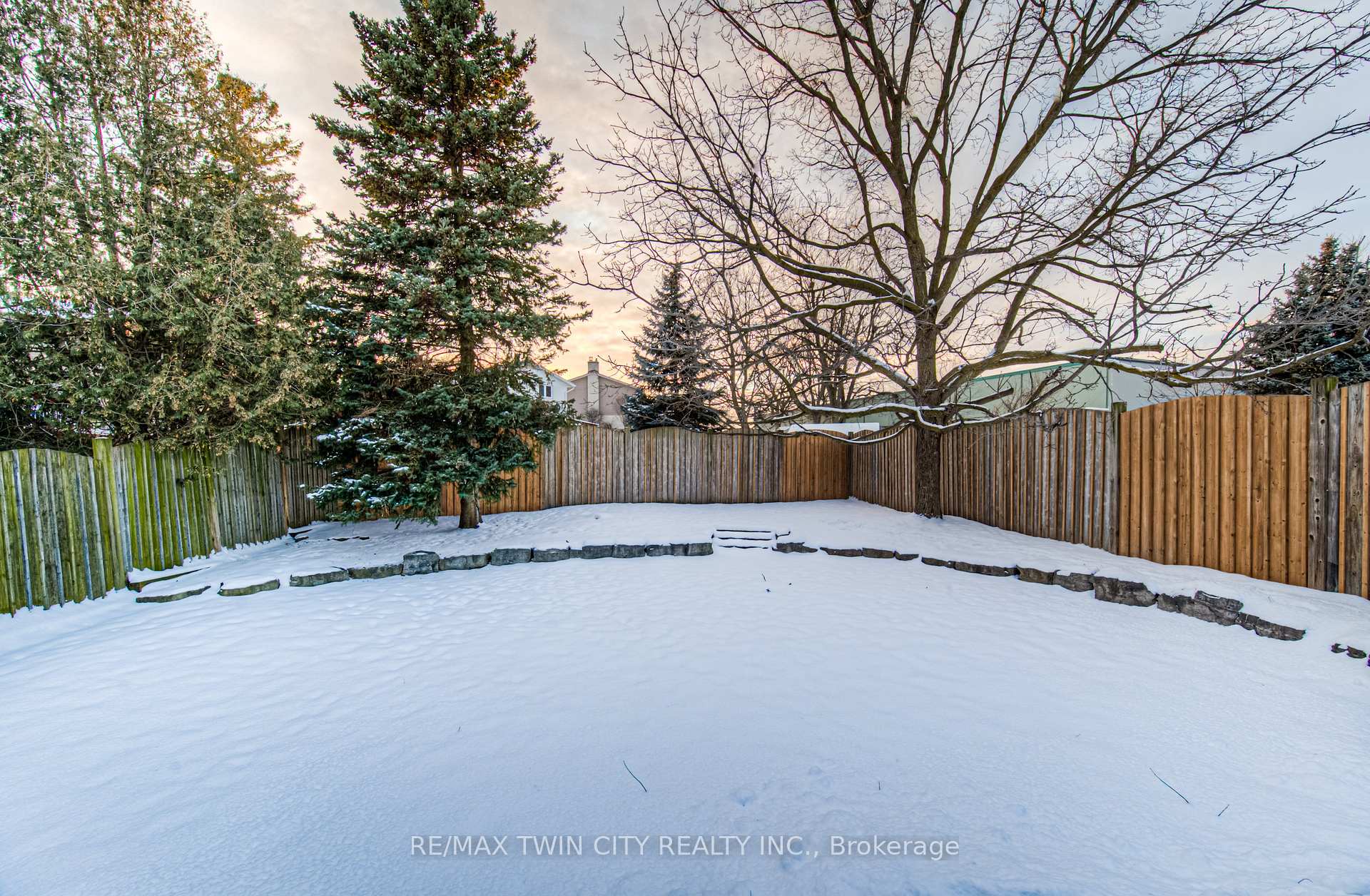 Photo 35 of 154 Forfar Avenue, Kitchener — HOMEH