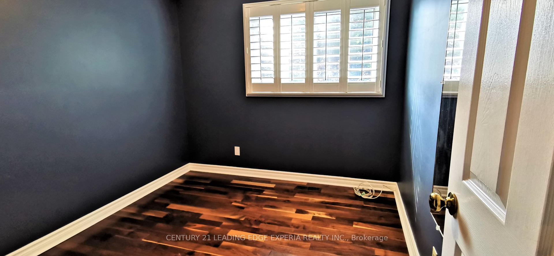 Photo 14 of 37 Sir Brandiles Place, Markham, Markham Village — HOMEH