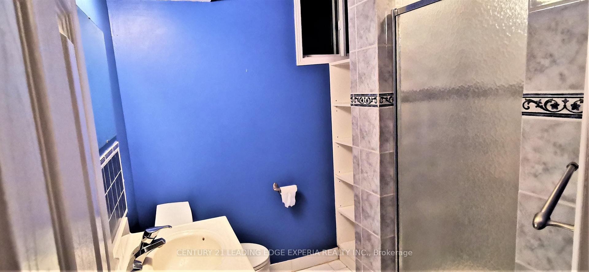 Photo 22 of 37 Sir Brandiles Place, Markham, Markham Village — HOMEH