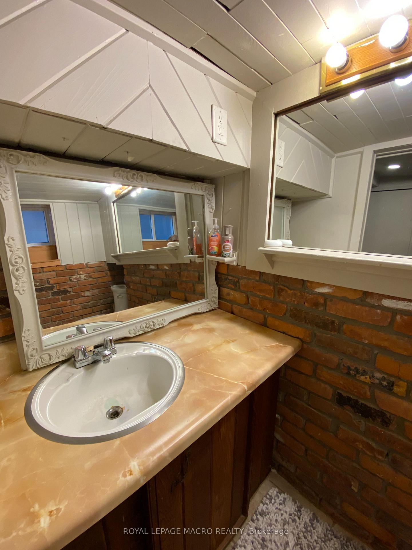 Photo 12 of Unit Unit 1, 522 Roxborough Avenue, Hamilton, Homeside — HOMEH