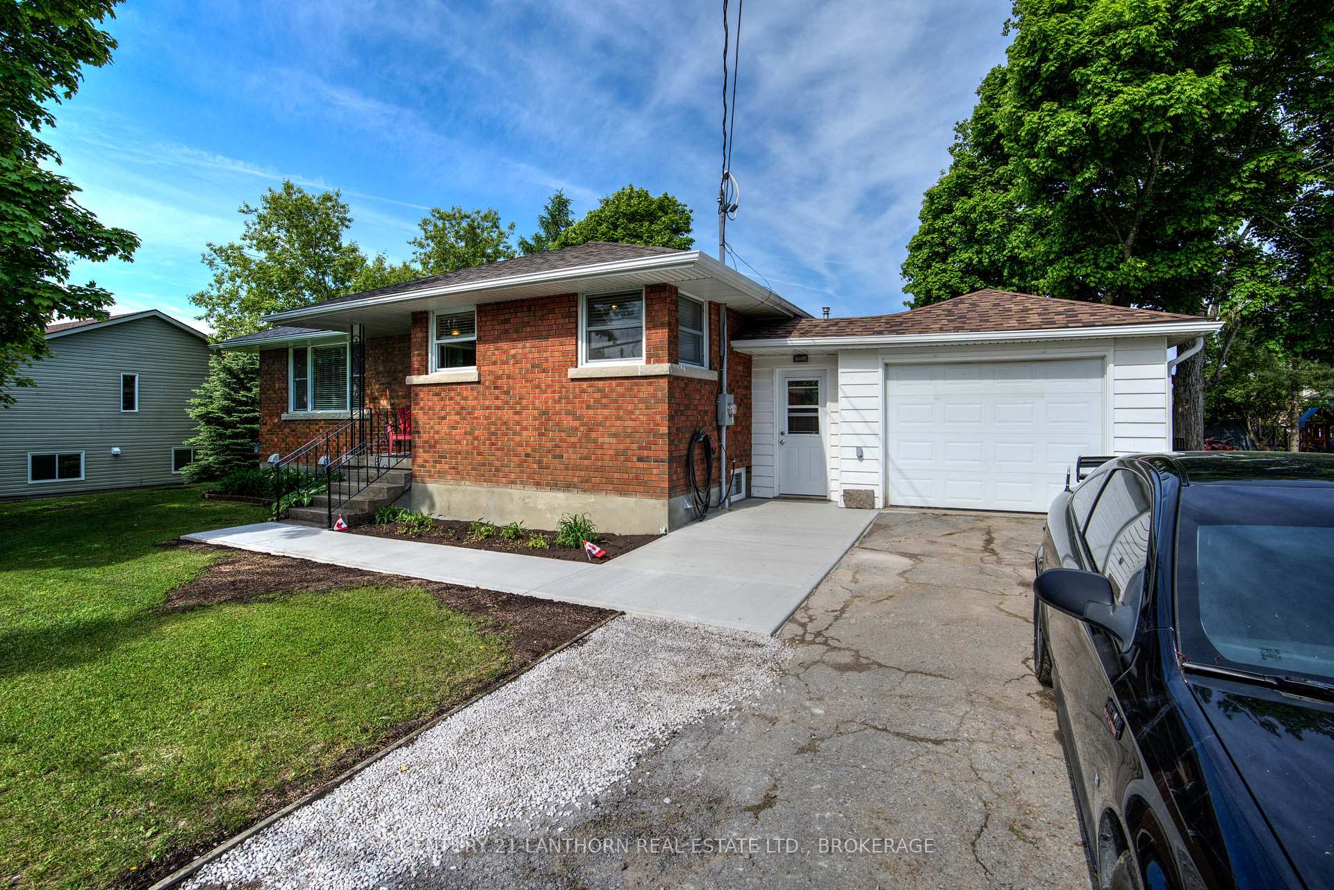 Photo 3 of 1189 Westbrook Road, Kingston, City Northwest — HOMEH
