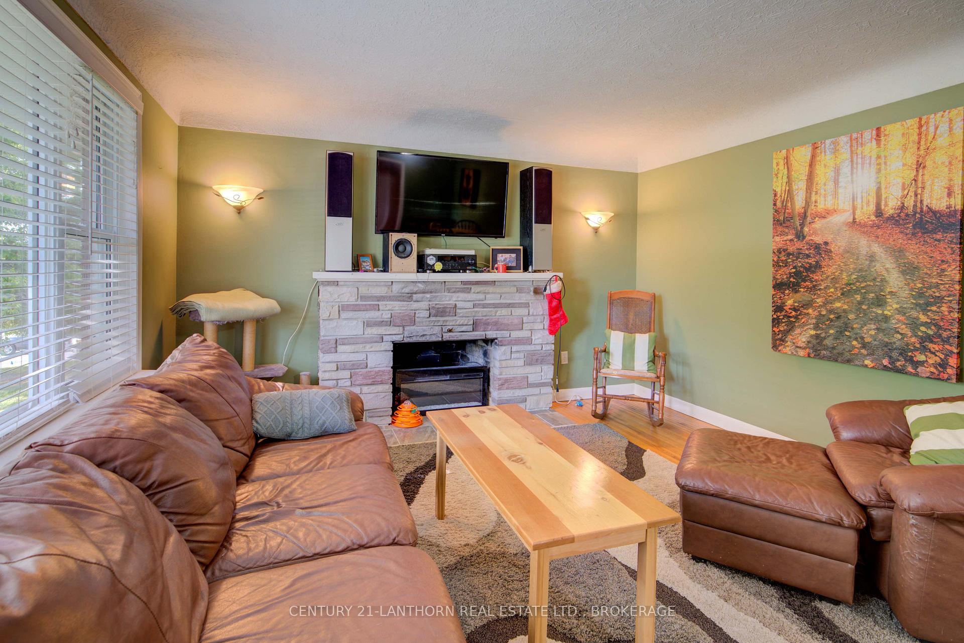 Photo 11 of 1189 Westbrook Road, Kingston, City Northwest — HOMEH
