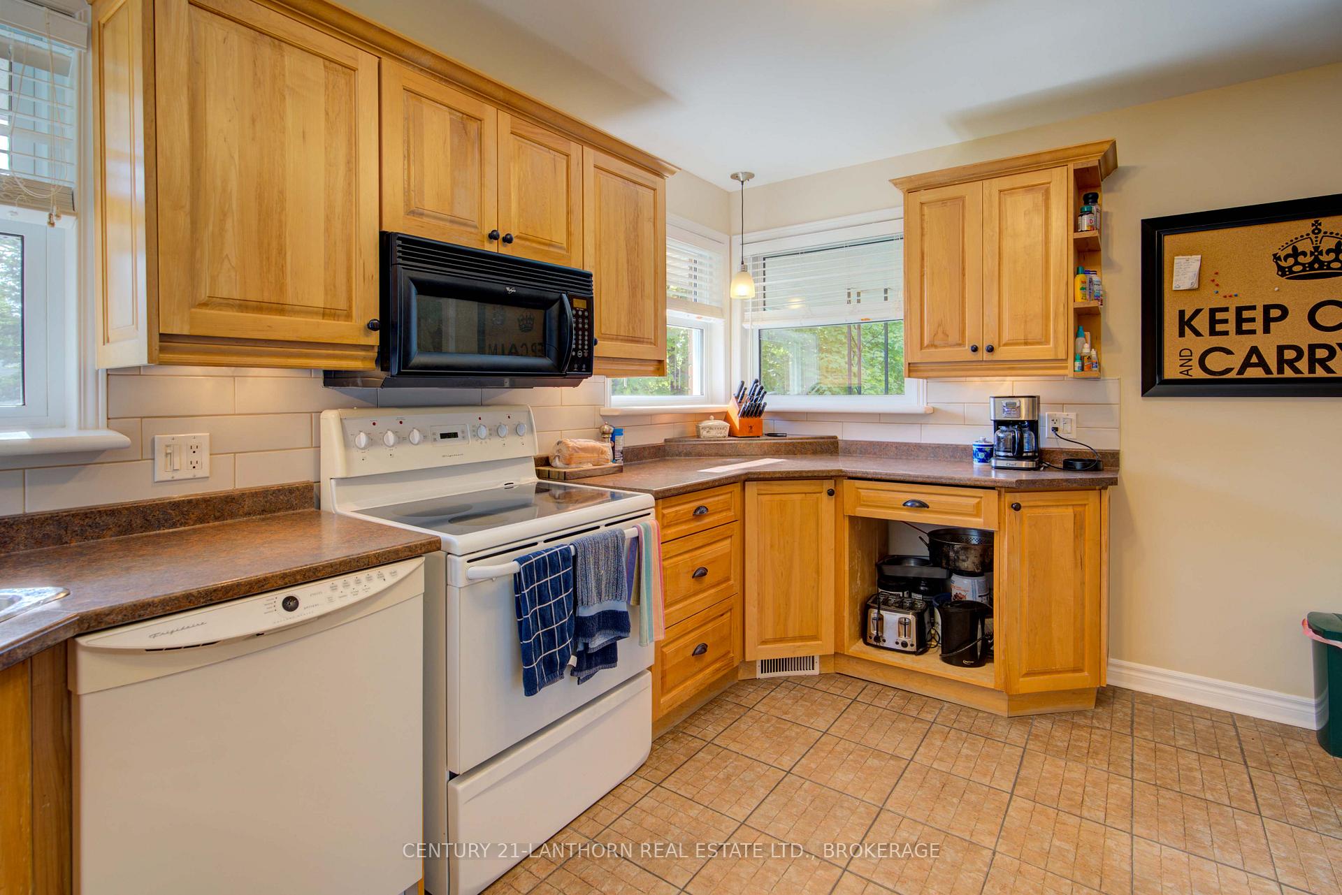 Photo 14 of 1189 Westbrook Road, Kingston, City Northwest — HOMEH