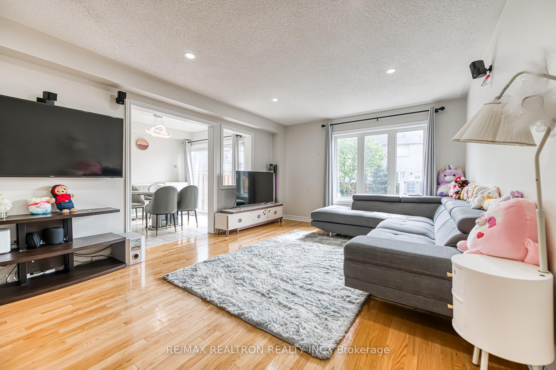 Photo 7 of 65 Harry Blaylock Drive E, Markham, Greensborough — HOMEH
