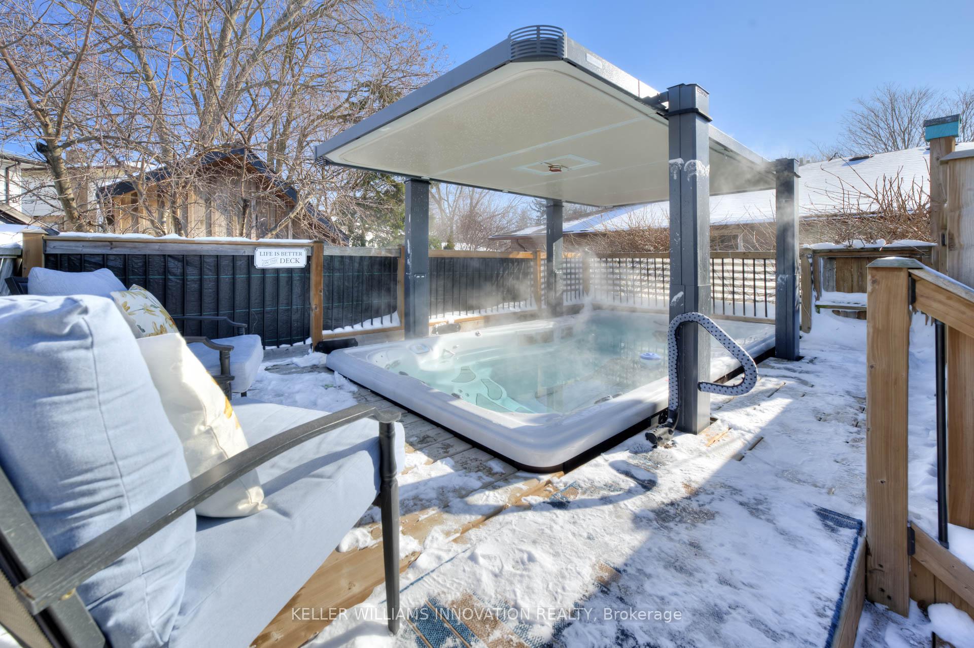 Photo 22 of 37 Harvest Court, Kitchener — HOMEH
