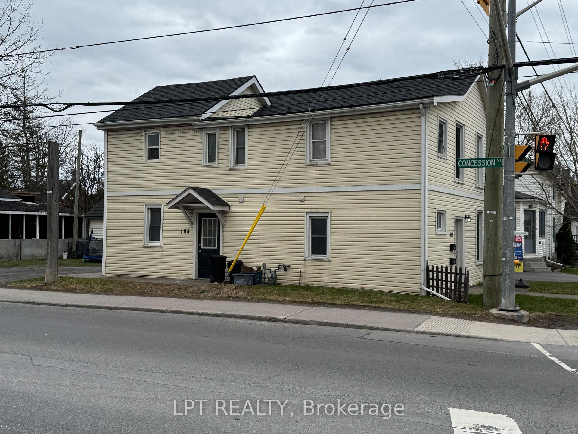 Front of 695 Victoria Street