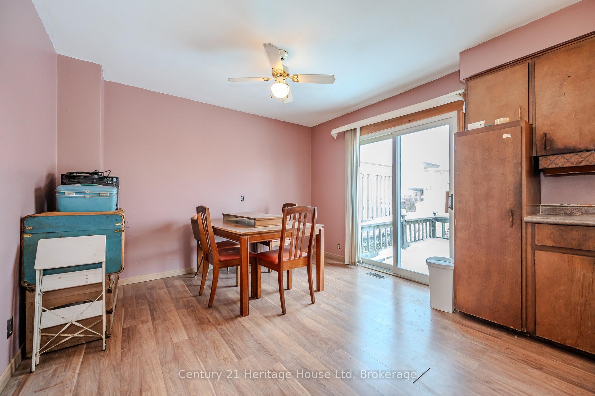 Photo 14 of 41 Roberts Crescent, Kitchener — HOMEH