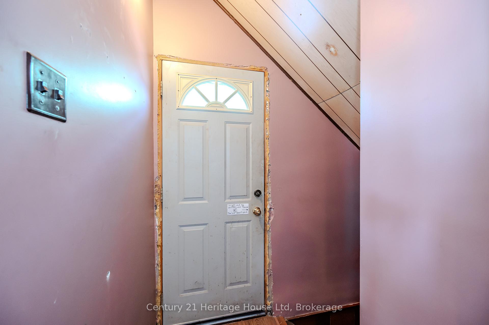 Photo 26 of 41 Roberts Crescent, Kitchener — HOMEH