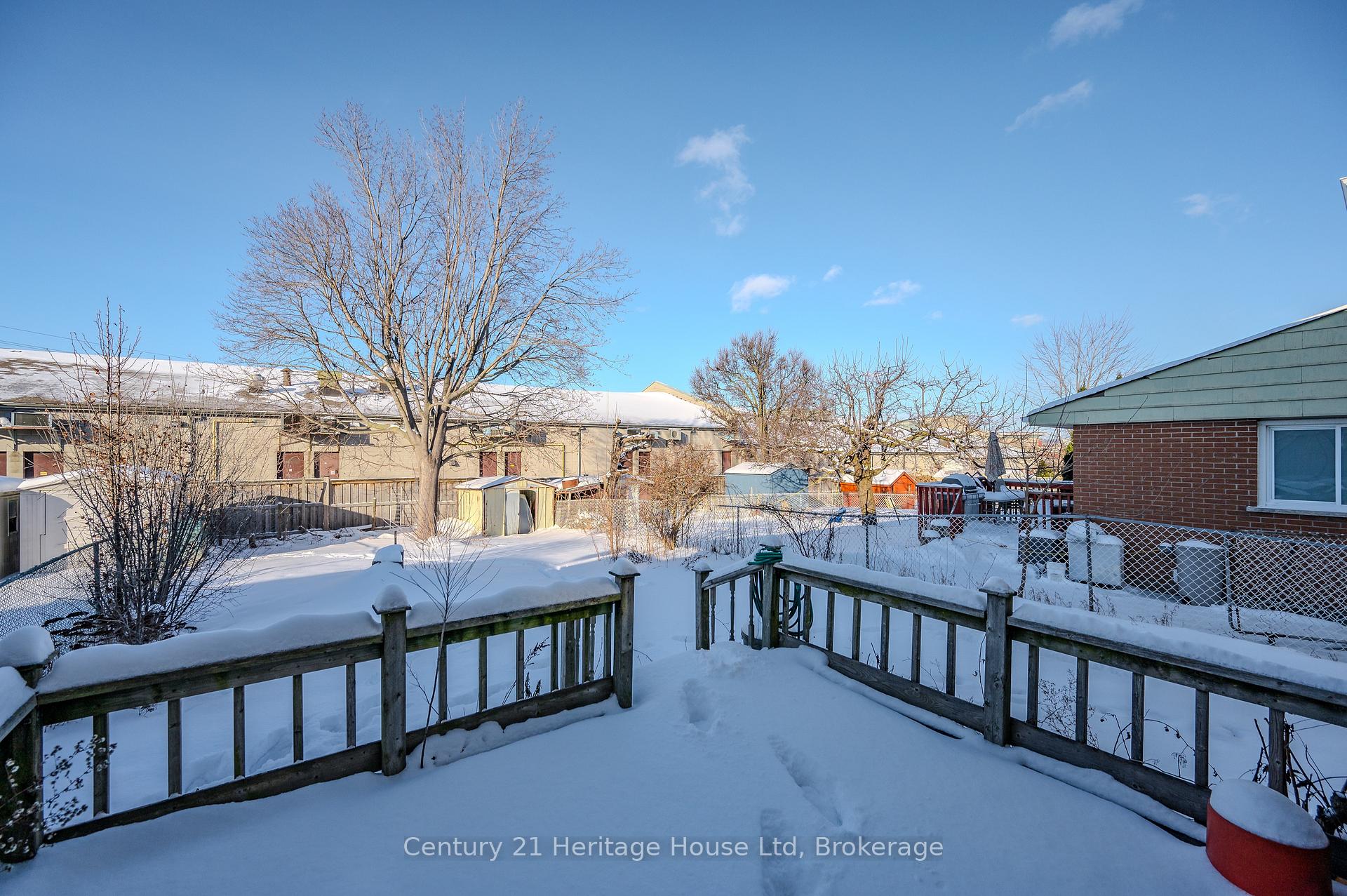 Photo 34 of 41 Roberts Crescent, Kitchener — HOMEH