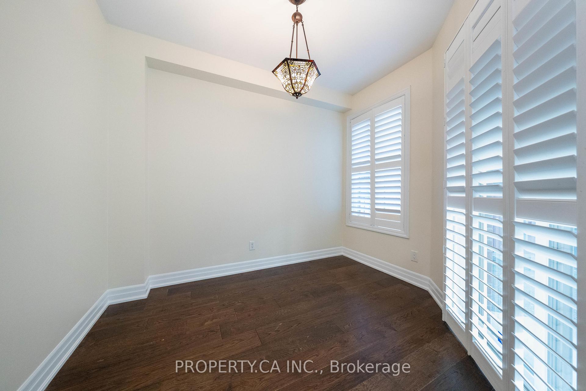 Photo 9 of 36 Bardoe Crescent, Milton, Scott — HOMEH