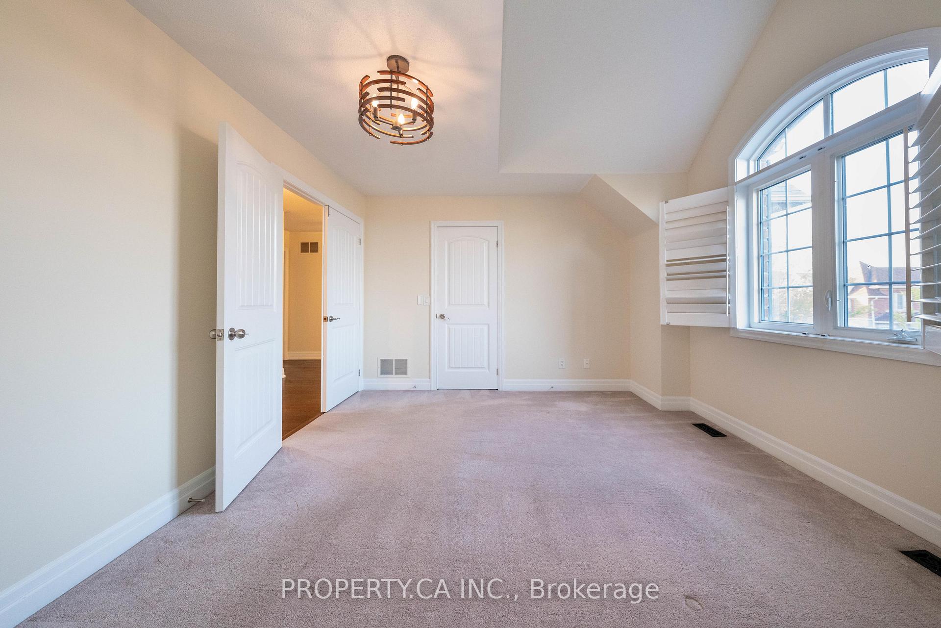 Photo 32 of 36 Bardoe Crescent, Milton, Scott — HOMEH