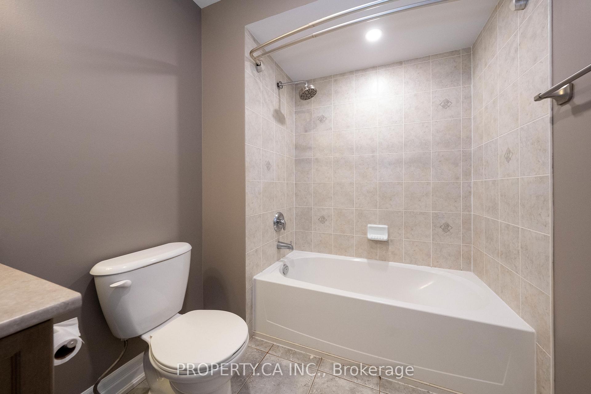 Photo 33 of 36 Bardoe Crescent, Milton, Scott — HOMEH
