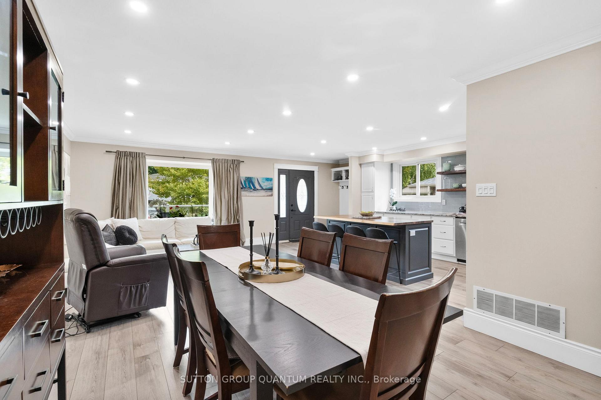 Photo 16 of 244 Bousfield Crescent, Milton, Dorset Park — HOMEH