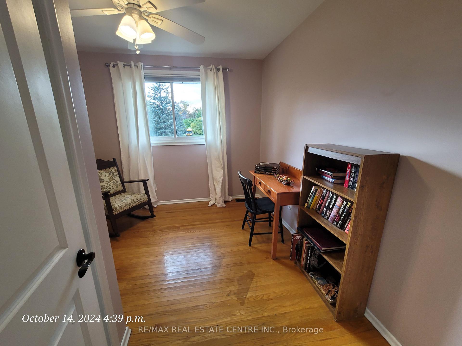 Photo 4 of 18 Dreger Avenue, Kitchener — HOMEH