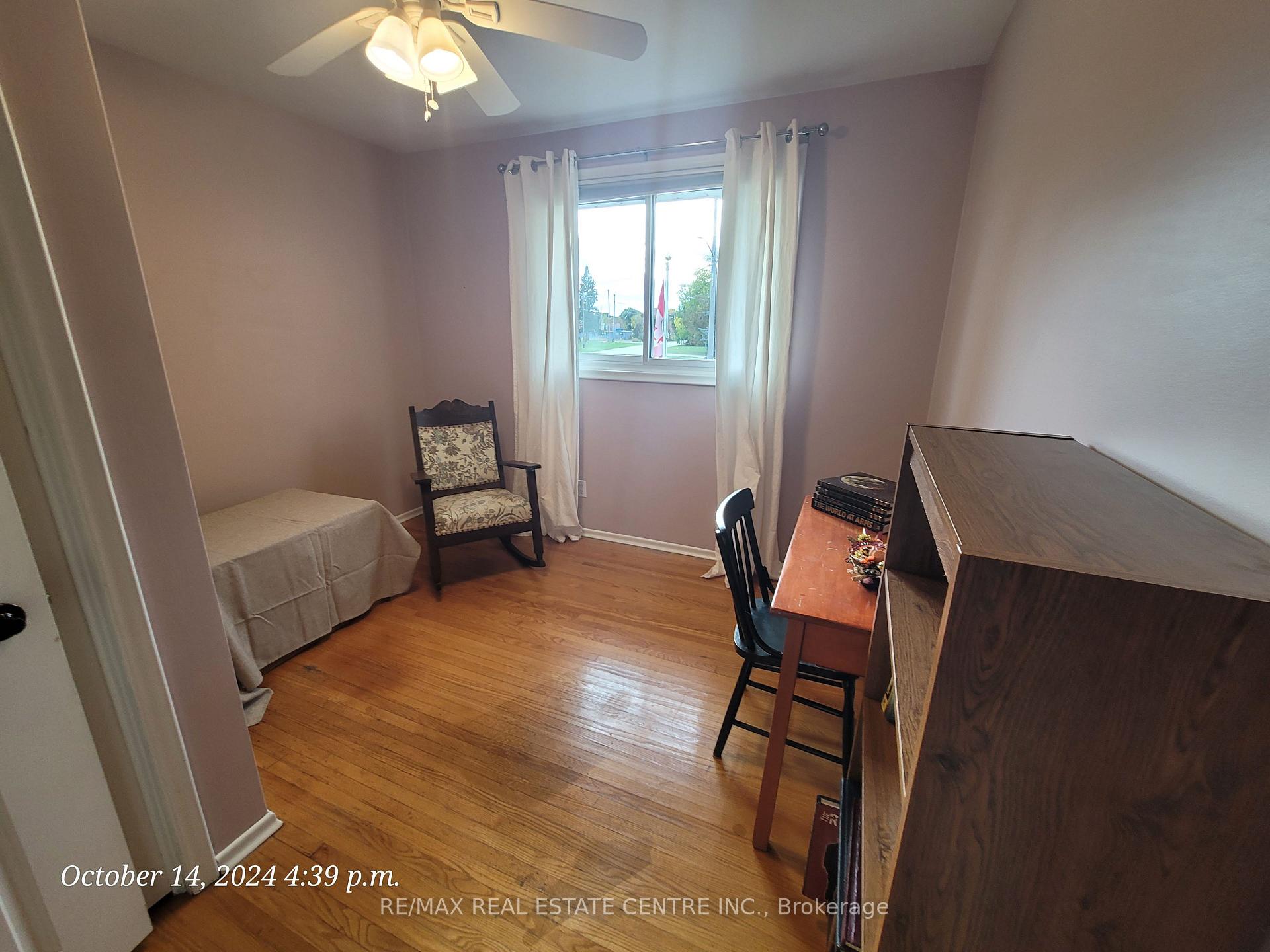 Photo 5 of 18 Dreger Avenue, Kitchener — HOMEH