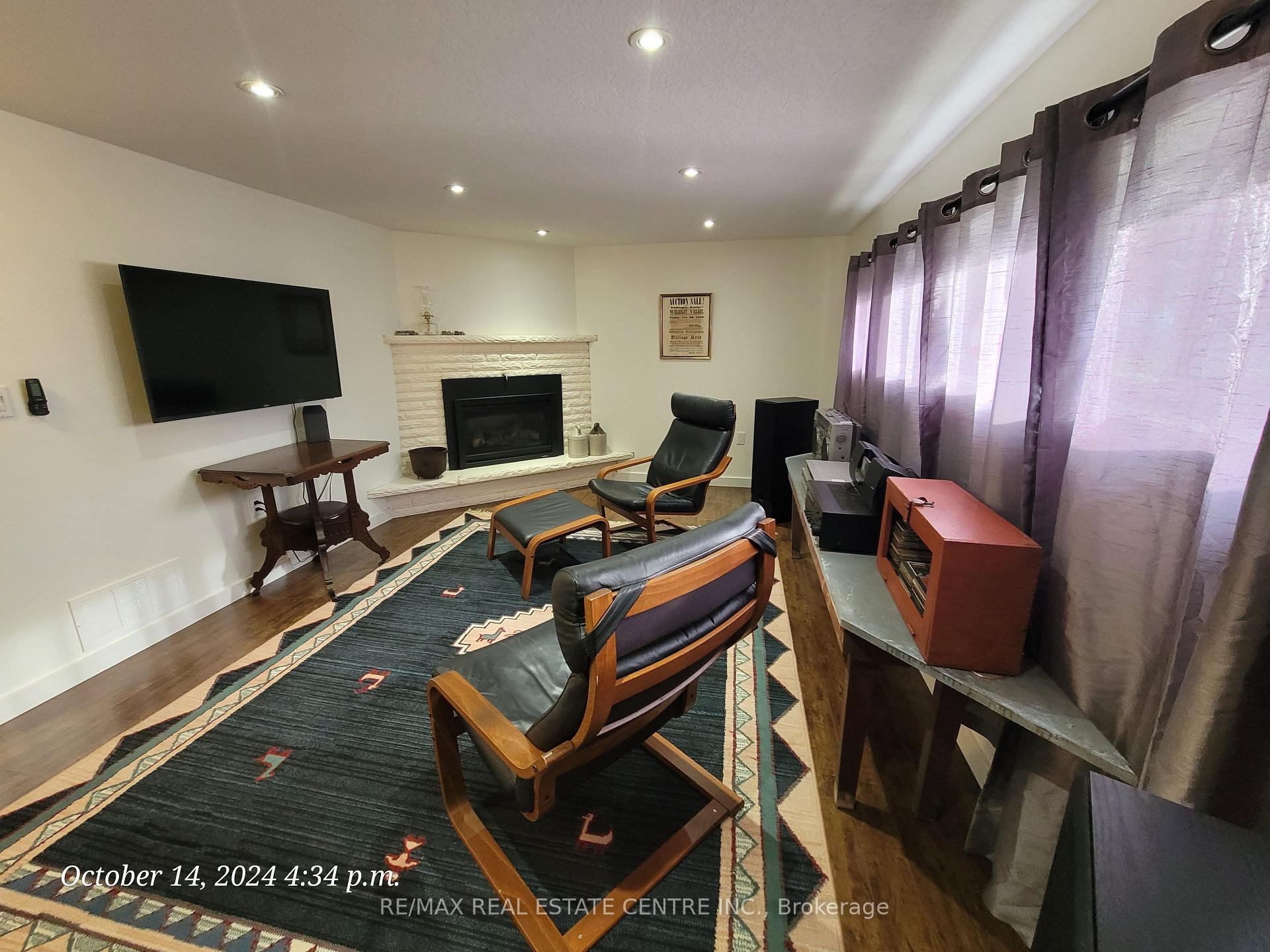 Photo 9 of 18 Dreger Avenue, Kitchener — HOMEH