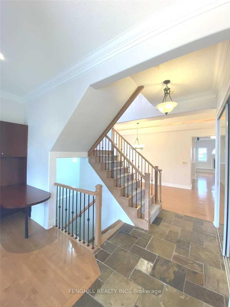 Photo 2 of 26 Hartwood Place, Markham, Berczy — HOMEH