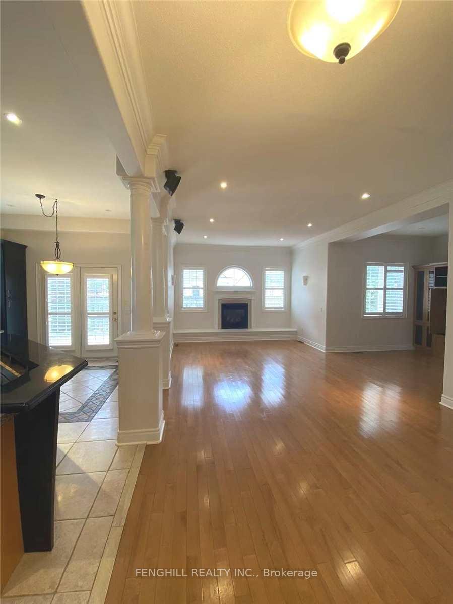 Photo 5 of 26 Hartwood Place, Markham, Berczy — HOMEH