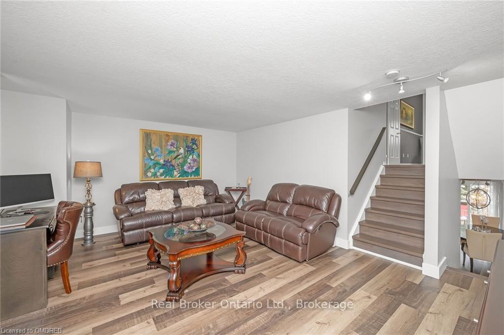 Photo 15 of 94 Rochefort Street, Kitchener — HOMEH