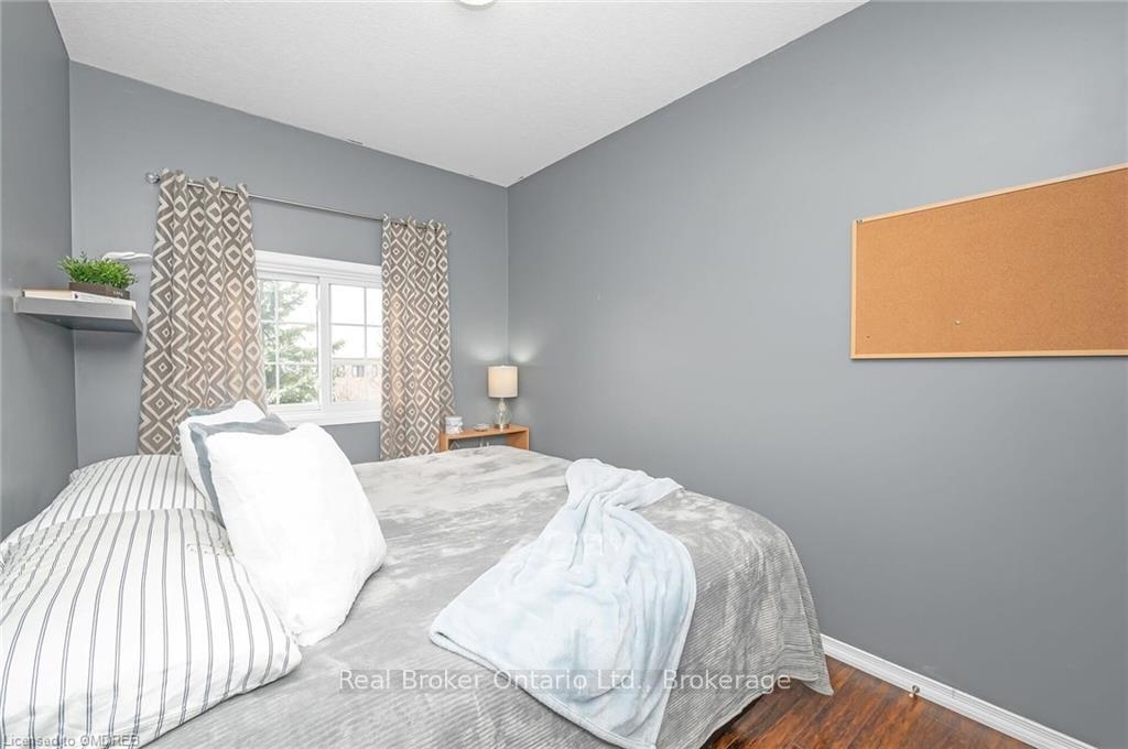 Photo 22 of 94 Rochefort Street, Kitchener — HOMEH