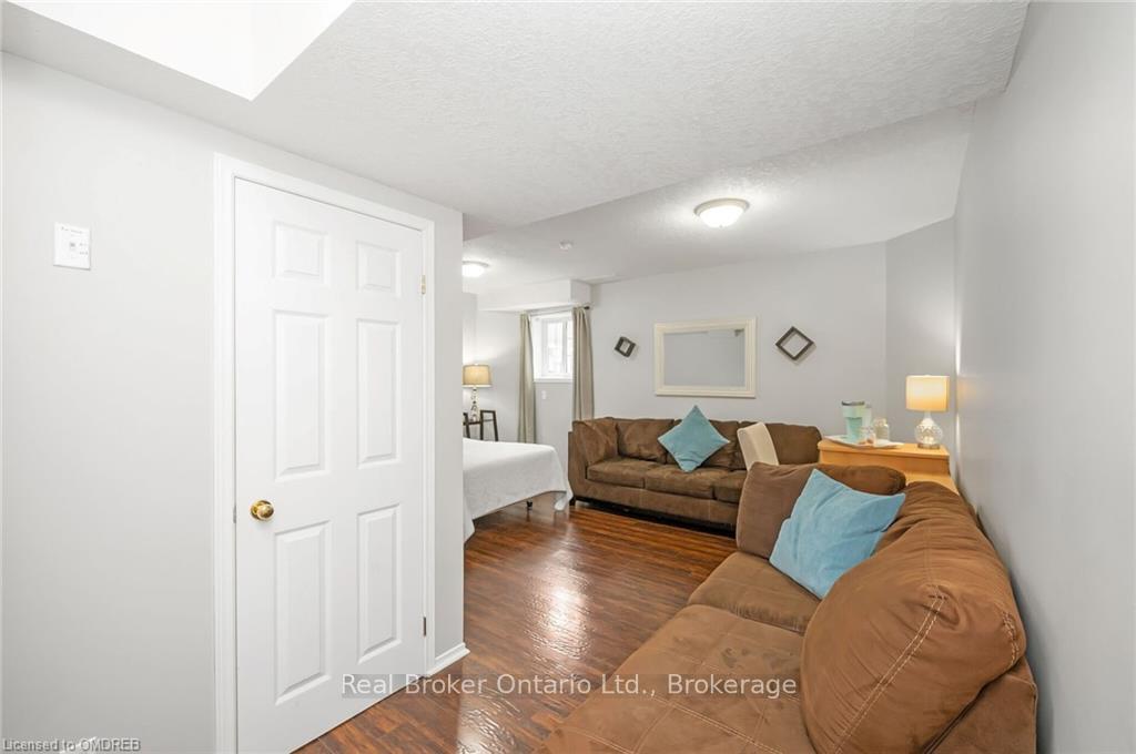 Photo 26 of 94 Rochefort Street, Kitchener — HOMEH