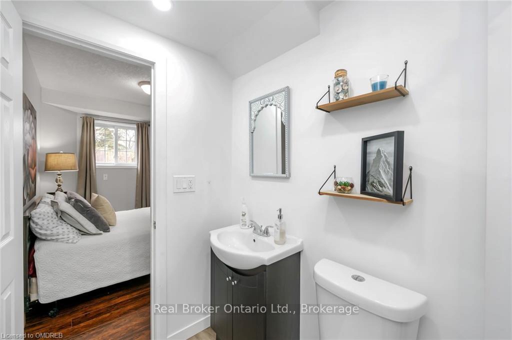 Photo 30 of 94 Rochefort Street, Kitchener — HOMEH