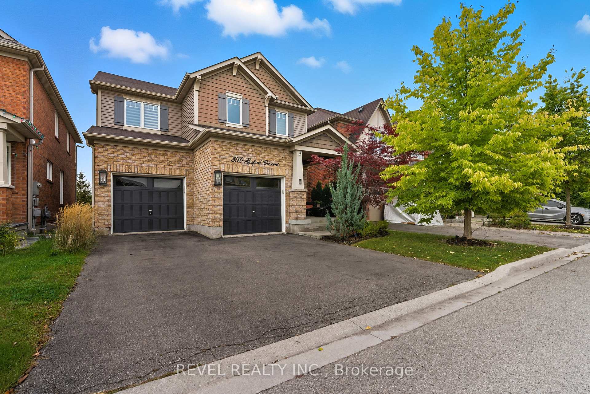 Photo 2 of 390 Gosford Crescent, Milton, Willmott — HOMEH