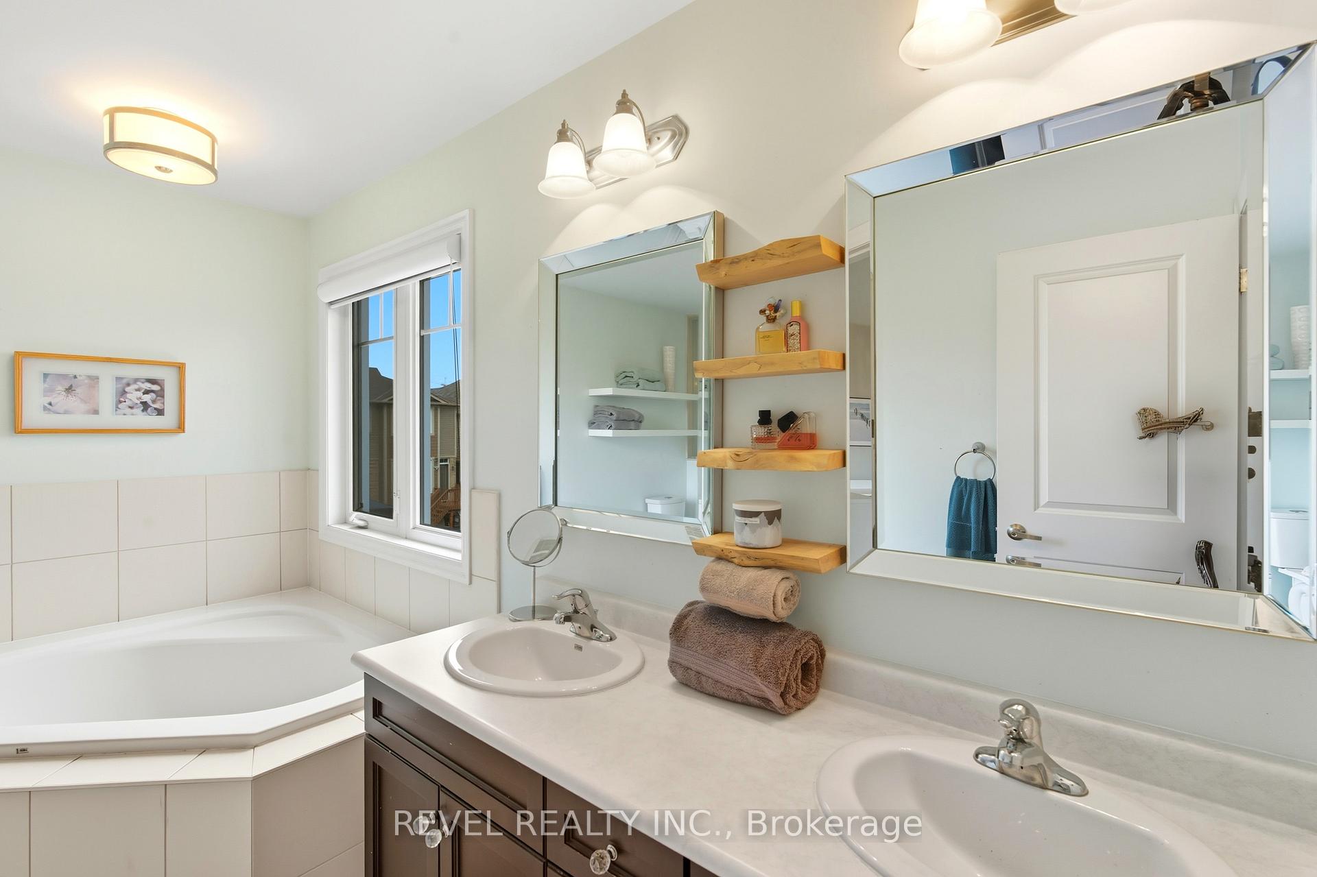 Photo 26 of 390 Gosford Crescent, Milton, Willmott — HOMEH